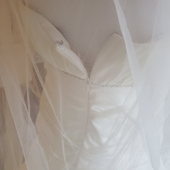 Pinky & Me Bridal gown - Picture 2 of 8